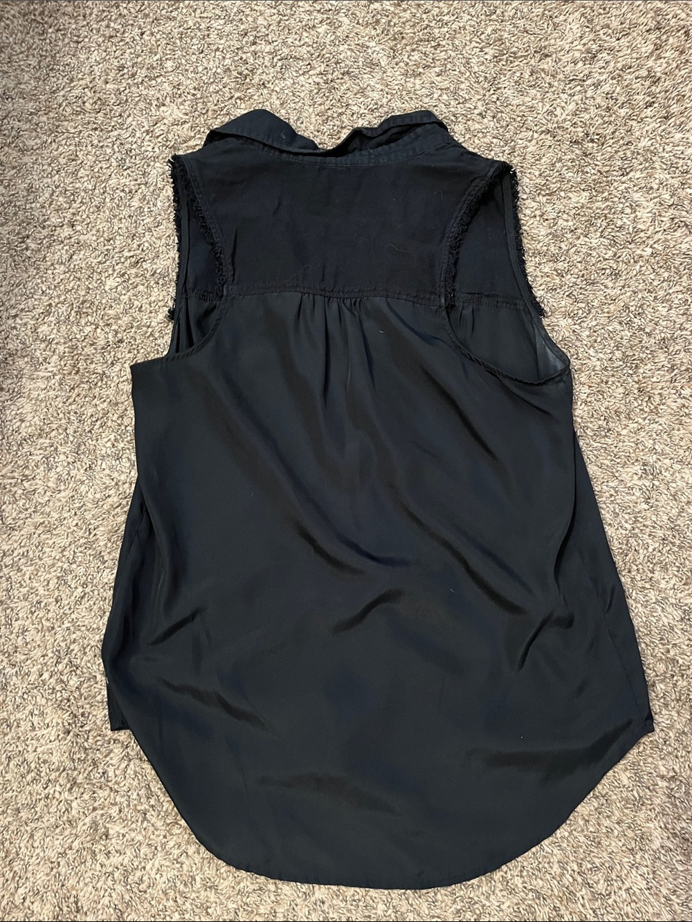 π Rock & Republic Black Sleeveless Button-Down Shirt - Picture 3 of 4